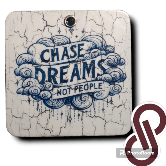 SOUVENIR WOODEN  BEAUTIFUL SOUL  AND  CHASE DREAMS NOT PEOPLE COD/S01 - Picture 2 of 2